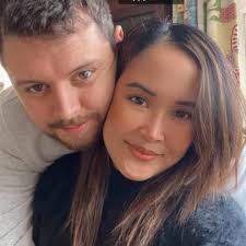 when Olivia Dean is playing in Times Square you can't help but sing along  🇺🇸 #nyc #timessquare #timessquarenyc #2026 #manineed