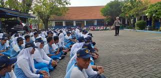 We did not find results for: Dikyasa Satlantas Polres Tanjung Perak Sosialisasikan Tertib Lalu Lintas Ke Pelajar
