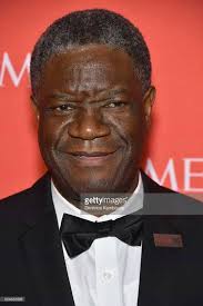 📰MINUTE Surnommé <<l'homme qui répare les femmes >> Il s'agit du Docteur  gynécologue congolais Dénis Mukwege de l'hôpital Panzi de Bukavu, après  avoir reçu; le prix Sakharov, prix des droits de l'homme