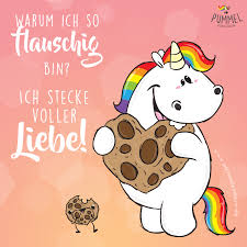 Whoever arranges three different parties first wins, and to do this, players collect pummeleinhorn cards until they can put together a suitable combination and fulfill the task of a party. Pummeleinhorn Flauschigkeit Viel Liebe Facebook