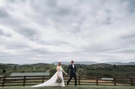 I'm a charlotte wedding photographer providing a luxury wedding photography experience for couples in charlotte, columbia, and ballantyne. The 12 Best Wedding Photographers In Charlotte Peerspace