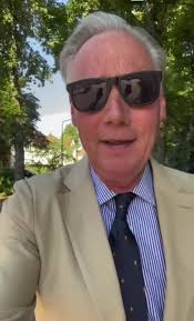 Wat draag je naar kantoor als het boven de 25 graden celsius is?