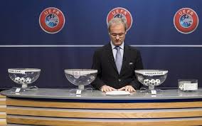 Liga mistrzów, grupy ligi mistrzów, liga mistrzów 2020, liga mistrzów losowanie, losowanie grup ligi mistrzów faza grupowa ligi mistrzów losowanie stream online w internecie. Losowanie Fazy Grupowej Ligi Mistrzow 2019 20 Zapis Relacji Na Zywo Gk24 Pl