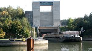 Detailed wind, weather, wave & tide forecast for bremerhaven/neue schleuse / bremen, germany for kitesurfing, windsurfing, sailing, fishing & hiking. Schleuse Leerstetten Markt Schwanstetten