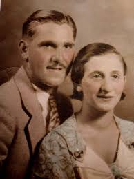 What kind or kinds of chop meat do you make your meatballs for sauce with