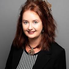 Tara Dutton's Instagram, Twitter & Facebook