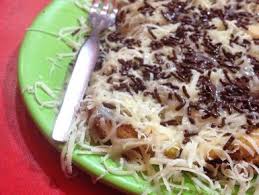 Sepotong = 260 kalori popia goreng = 130 kalori puding coklat & sos vanilla 2 potong = 300 kalori pulut panggang 2 keping = 250 kalori rojak rotiroti putih (kosong) 1kpg = 69.4 kalori sandwich sardin sepotong = 70 kaloriroti pita sekeping = 124 kalori roti bakar coklat sekeping = 275 kalori. Roti Bakar Ibu Iis Sunter Lengkap Menu Terbaru Jam Buka No Telepon Alamat Dengan Peta