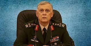 Moskova kızıl meydan'da zafer günü geçit töreninde bulunan askeri enstitü öğrencileri. Suigxawk2 K Fm