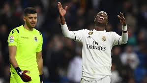 На сантьяго бернабеу состоялся сумасшедший поединок. Real Real Sosedad 0 2 Chempionat Ispanii La Liga 18 J Tur 6 Yanvarya 2019 Solari Real Sudejstvo Skandal Var Sport Ekspress