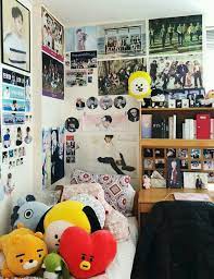 @bts_bighit rises to number 1 again on the @billboard hot 100 chart with permission to dance the single, released july 9, opens with 15.9 million u.s. 15 Trend Terbaru Ide Dekorasi Kamar Tidur Bts Balapati Lestari Ide Decor