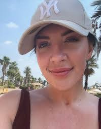 Deborah Sealey's Instagram, Twitter & Facebook