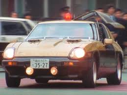 f id yuttariyakumo381 20180403224846j image 屋根 リフォーム 警察 車