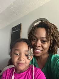 Kendra Matthews's Instagram, Twitter & Facebook