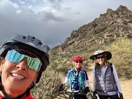 A Cold Crisp Morning to Cuddle Up ! 🤪 Tuesday in Scottsdale !