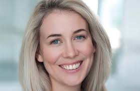 Samantha Sutherland's Instagram, Twitter & Facebook