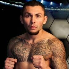 Darius Ayers's Instagram, Twitter & Facebook