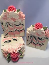 Bio Fabriques A La Main Au Savon Chaque Rose A Son Savon Etsy Artisan Soap Handcrafted Soaps Cold Process Soap