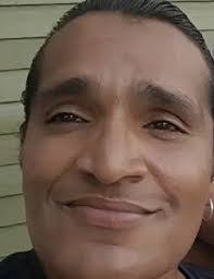 Alex Pires's Instagram, Twitter & Facebook