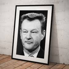 Zbigniew Brzezinski, Portrait #1 Framed Print by Everett