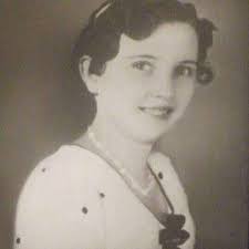 Lanta with Luleighs always delivers with her original designs, and she  truly outdid herself for Jordan and baby Weston's celebration. The  Velveteen Rabbit theme was executed flawlessly, from the tartan plaid decor