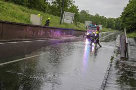 Aber auch in niederösterreich regnete es wie aus kübeln. Gewitter Sorgt Fur Mehrere Einsatze Der Feuerwehren In Oberosterreich Laumat At
