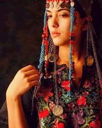 مطرزات أميرة التراث