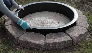 The sand is essentially an insulator against those major levels of heat and acts to disperse the heat throughout. How To Make A Sand Fire Pit 2019 Landscaping Tips
