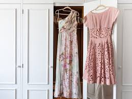 How To Dress For A Semi Formal Event