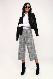 Black And White Checkered Pants Outfit Women Elevated Black And White Houndstooth Culottes Black And White Pants Wide Leg Pants Outfit Houndstooth Pants Outfit