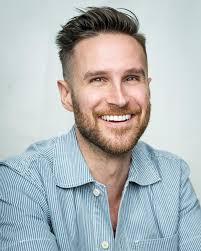 I'm a “normal gay guy” and JD Vance is wrong. I voted for Kamala Harris. 💙