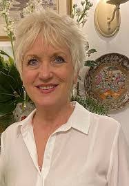 Patricia Bingham's Instagram, Twitter & Facebook