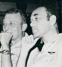 Great Escape": Hindarkan Keluarganya Dari Ancaman Komunis, Mayor Bung Ly  Nekad Mendarat di USS Midway