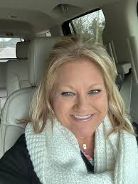 I placed around 50 of them ... it would be nicer with the pictures. Clara,  could you try to add your own picture to your tag ?