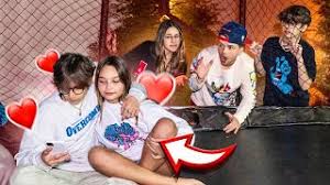 Just sign in once, and you'll automatically connect whenever you're in range. Flagrei A Maria Clarinha E O Vitinho Na Cama Elastica Da Connect House Youtube