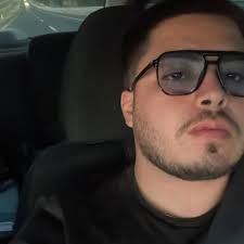 Cristian Limon's Instagram, Twitter & Facebook