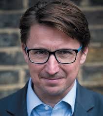 Jason Farrell's Instagram, Twitter & Facebook