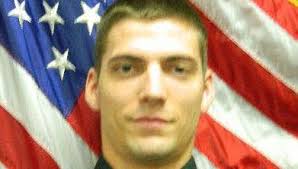 Flagler deputy rescues woman from watery ditch in overnight crash