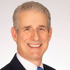 We are very happy to welcome David Schenkel to REOR20 as the new Head of  Product. David is an experienced product manager who has worked