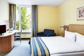 Du willst herausfinden, wie man von bahnhof düsseldorf flughafen nach henri hotel düsseldorf downtown kommt? Hotel Hauptbahnhof Dusseldorf Bei Hrs Gunstig Buchen