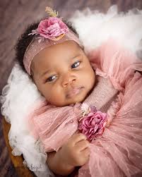 Can't have enough of these precious little blessings! 🩷🩷🩷🩷🩷 . Outfit  by @propsbypetitegh . #babiesbybazal #ghanababypictures #ghanababyphotos  #ghanababyphotographer #ghanababystudio #kumasi #takoradi #spintex  #eastlegon #ghanakidsfashion ...