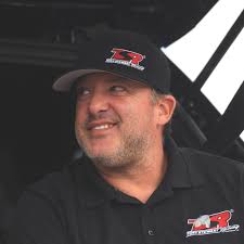 Wishing luck to gator nationals racers