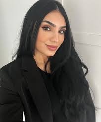 Candice Sousa's Instagram, Twitter & Facebook