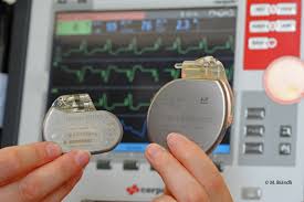 An icd can deliver electric shocks via one or more wires connected to your heart to fix an abnormal heart rhythm. Implantierter Defibrillator Gefahr Fur Ersthelfer Rettungsdienst De