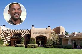 O ator e sua esposa jada pinkett smith foram clicados ao lado dos filhos willow, jaden e trey na mansão de 25 metros quadrados em. Casas De Famosos La Vivienda Con Lago Artificial De Will Smith En Malibu Fotos Idealista News