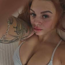 Angie Berbuer Thick Babe Photos - RealPornClip.Com