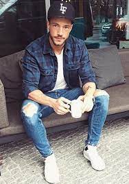 メンズ 超おしゃれ 春の白スニーカーコーディネート25選 海外 メンズ italy web 夏 ファッション メンズ 春ファッション メンズ メンズファッション