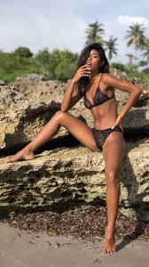 Sexy OnlyFans model Tita Sahara poses naked & in her lingerie on the beach  - pornpic.com