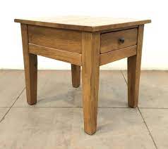 20 x 15 x 27 inches. Lot Broyhill Attic Heirlooms Oak Plank End Table