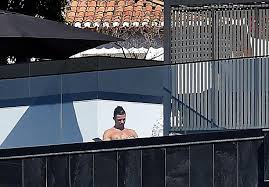 Tras una variada lista de relaciones, cristiano ronaldo se unió a la modelo georgina rodríguez en 2016 y ahora forman un gran familia. Wer Hangt Bei Cristiano Ronaldo Die Wasche Auf Weltweitestars