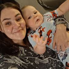 paid $150, asking $100 OBO table can fold in to make smaller. bought in may  of 2025. has never even been sat at. PPU ONLY!!